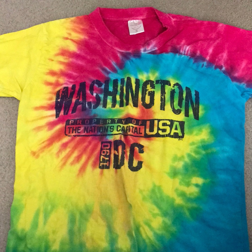 NWOT tye dye washington dc top